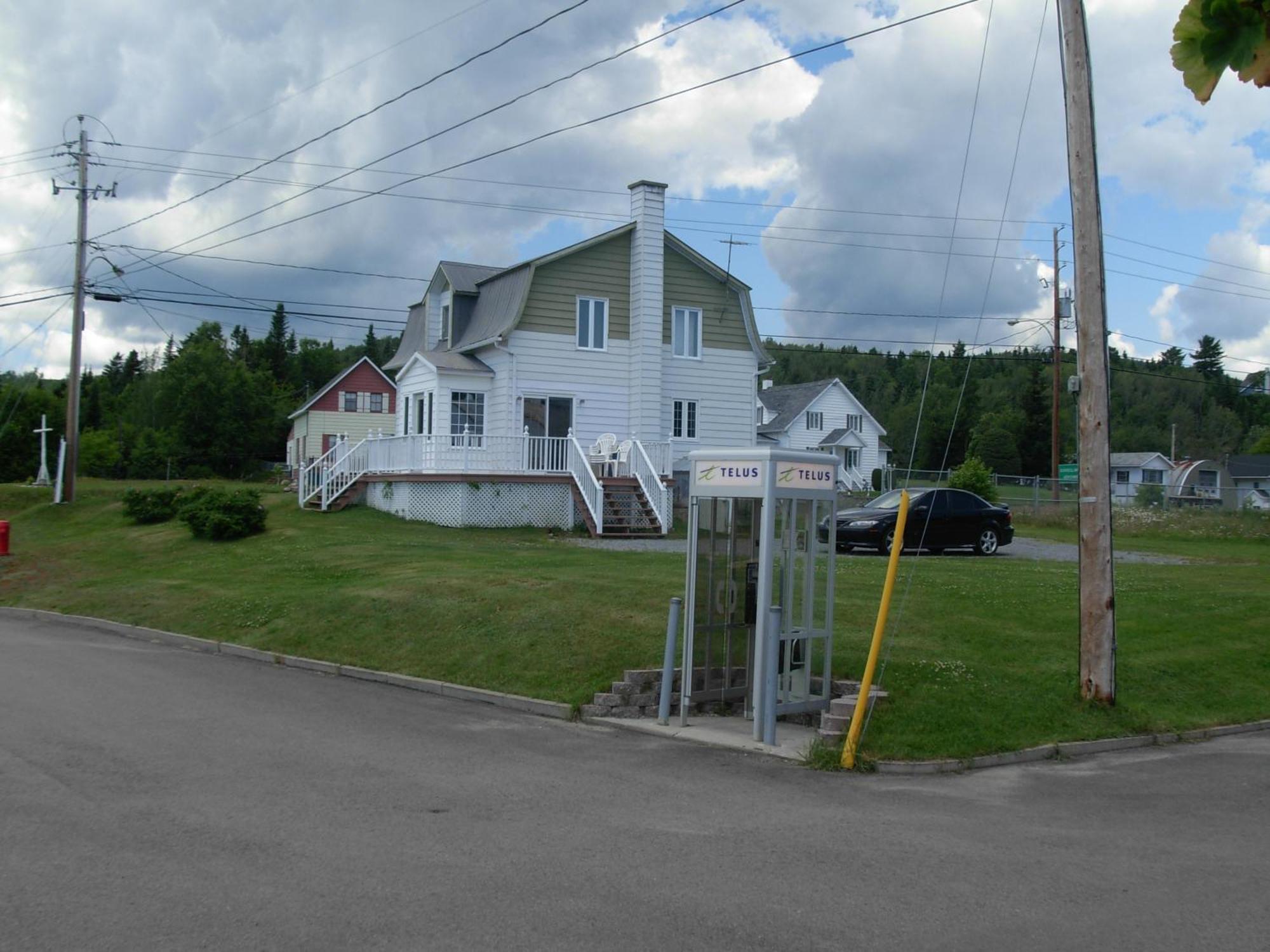Motel Et Chalets Bo-Fleuve Evangeline Saint-Siméon Room photo