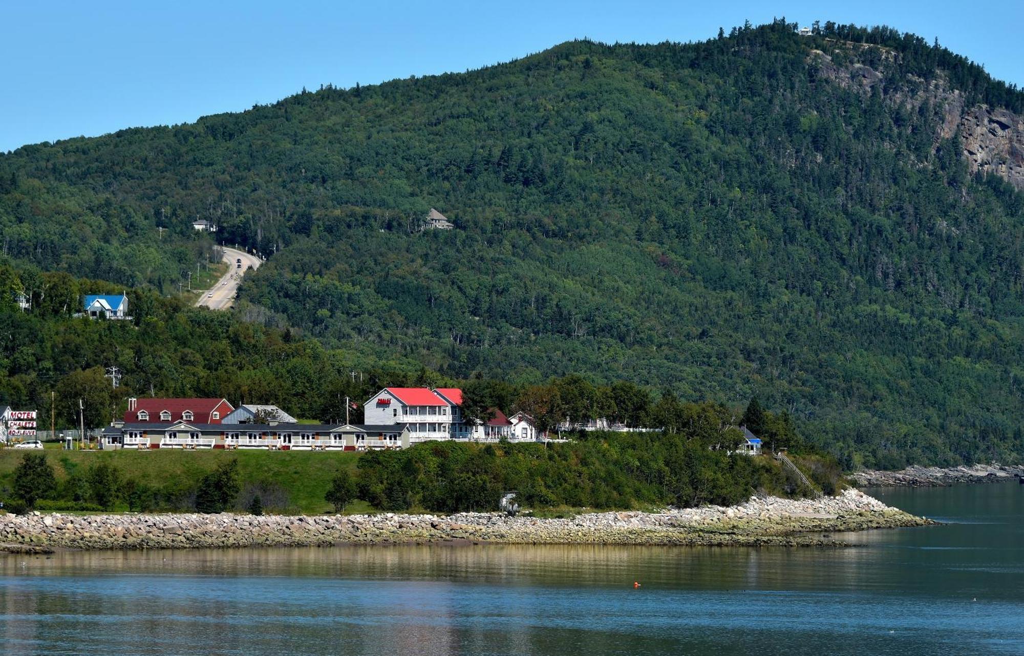 Motel Et Chalets Bo-Fleuve Evangeline Saint-Siméon Room photo